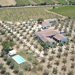 Tenuta Don Ballore Country مزرعة للإقامة *